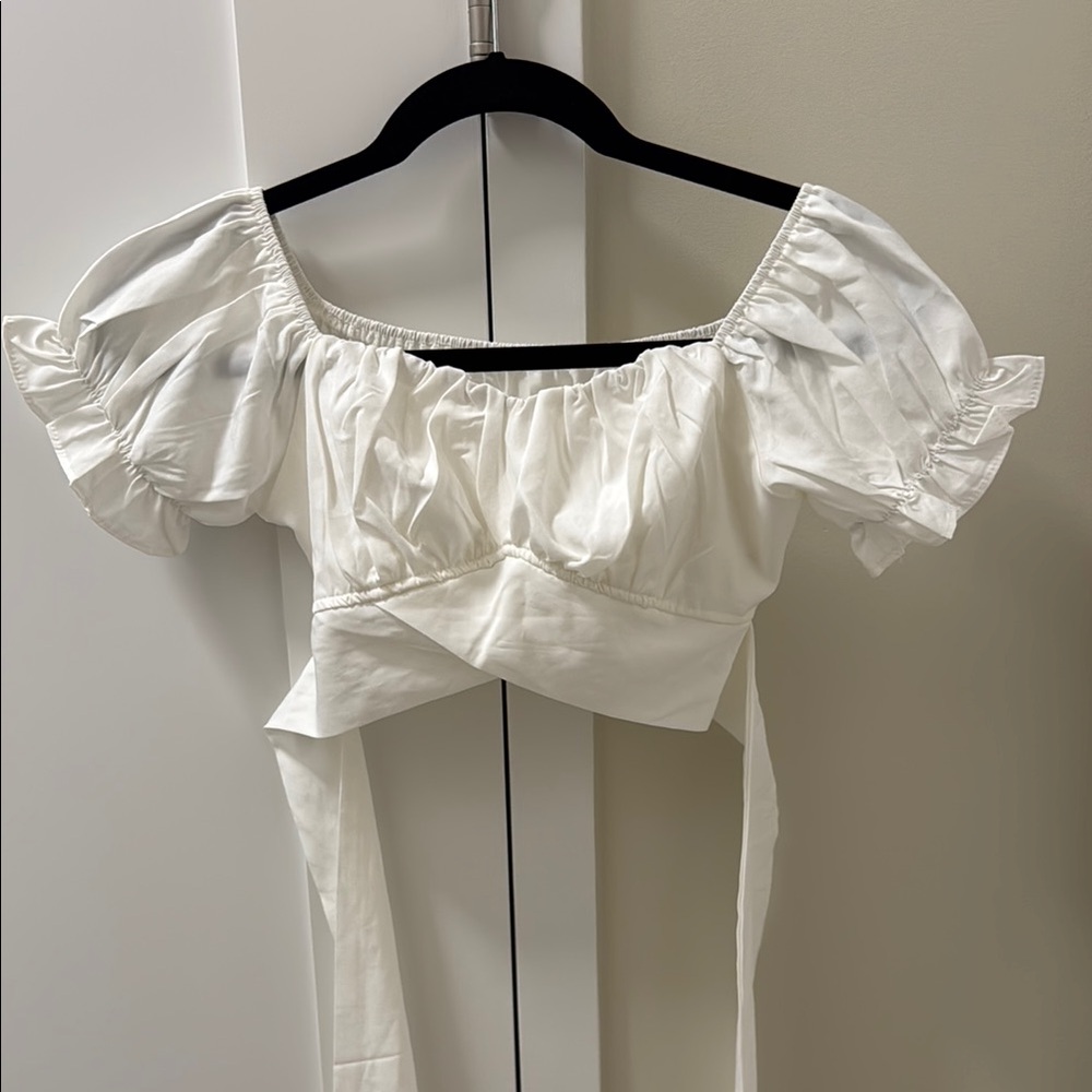 Lyaner off shoulder wrap top